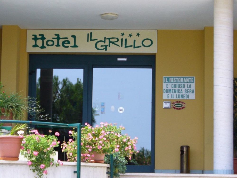Hotel Ristorante Il Grillo Acquaviva Picena Eksteriør billede